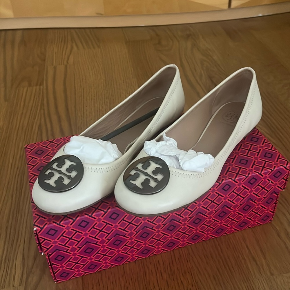 Tori Burch vanilla Ballerina shoes